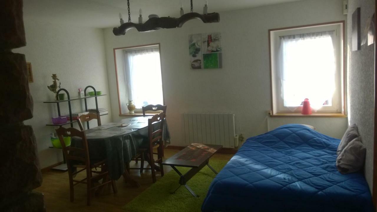 Gite Appartement Du Pays Des Lacs De Pierre Percee Celles-sur-Plaine Eksteriør billede